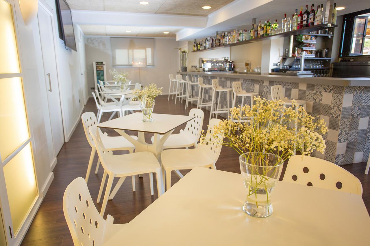 Gandia Playa Hotel Bagian luar foto